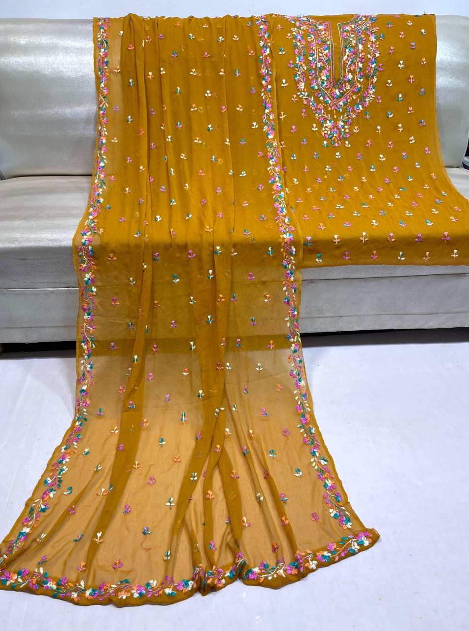 PAKKA BOOR