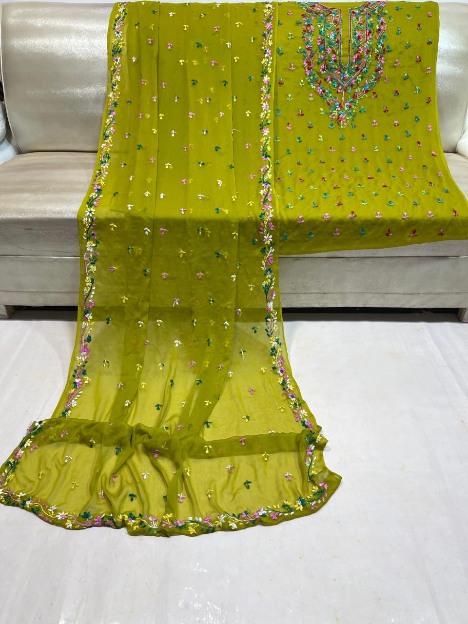 PAKKA BOOR