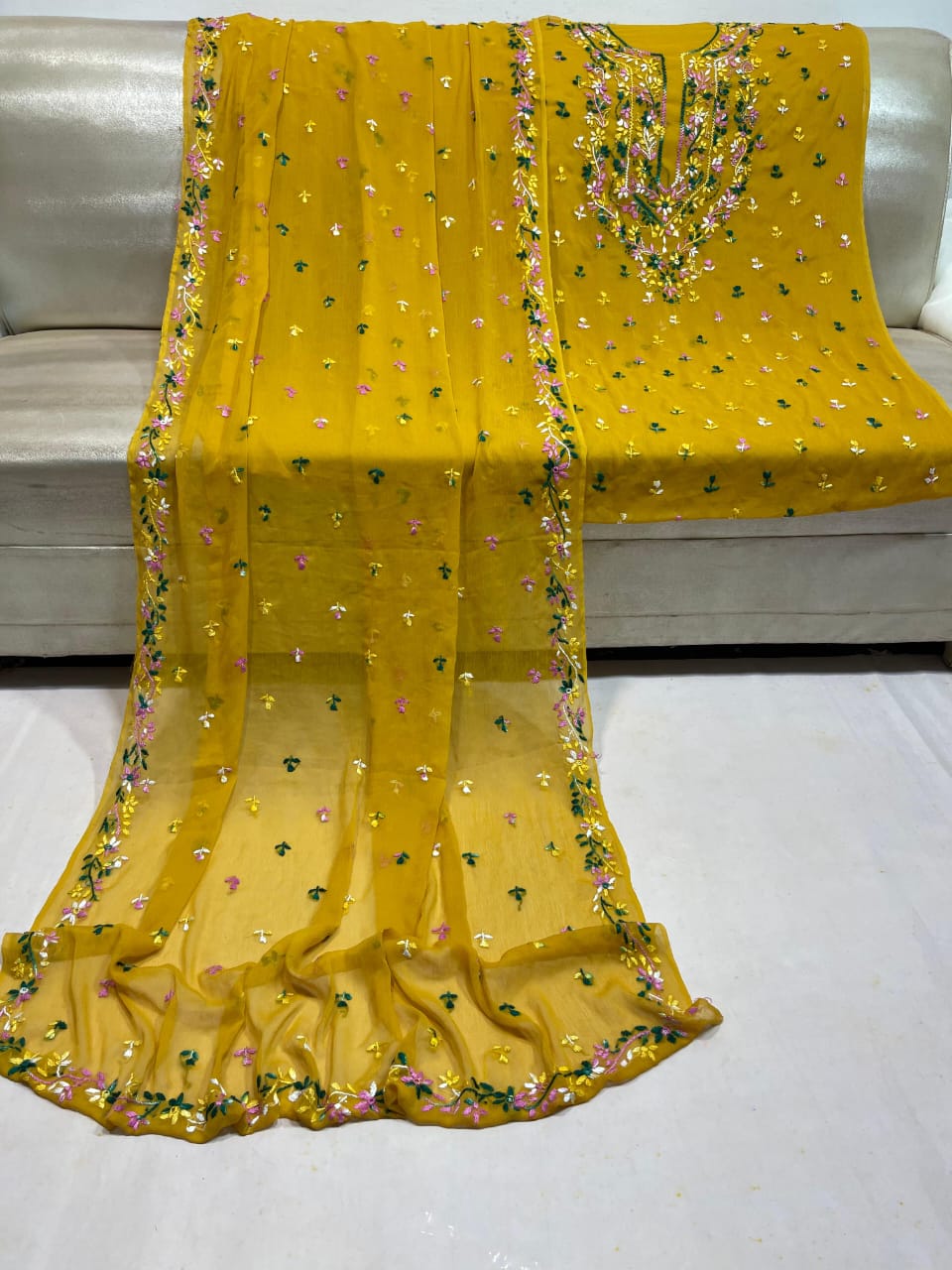 PAKKA BOOR